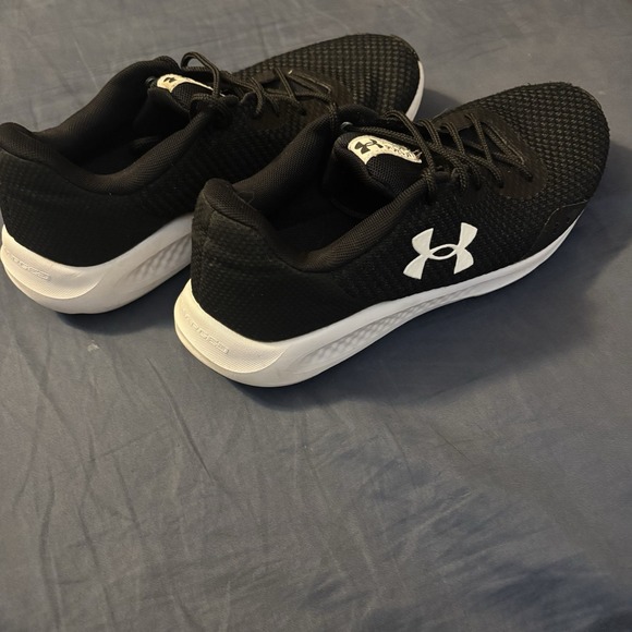 Women's Under Charges Pursuit 3 Tennis Shoes Size 10 Black White # 3024889-001 - Picture 1 of 9
